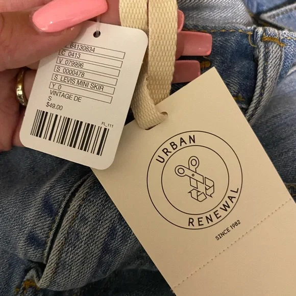 Urban outfitters Levi’s reworked mini skirt small - Picture 2 of 5